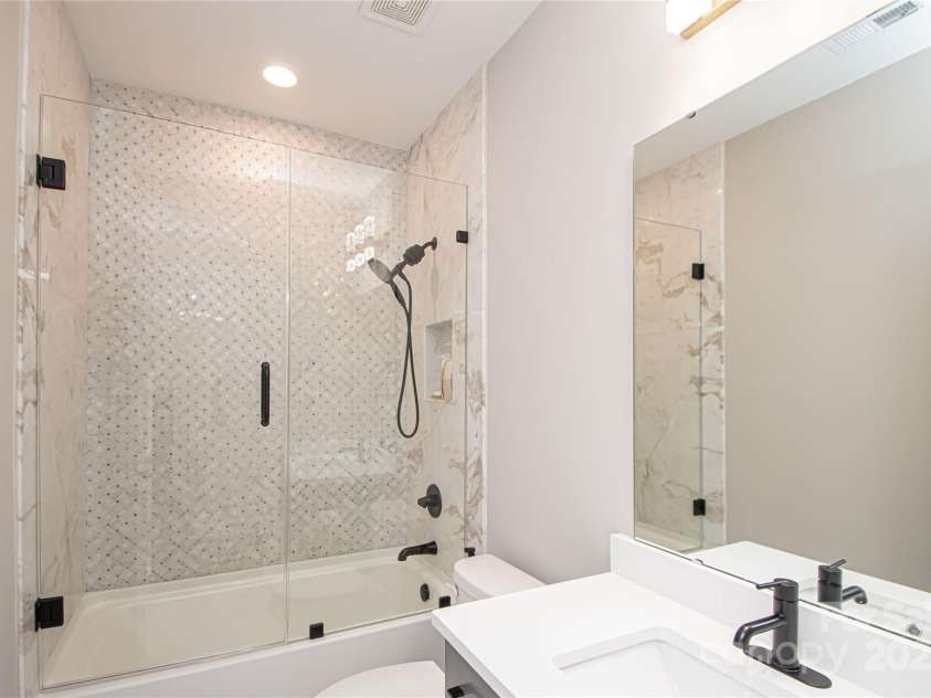 1022 Galloway Drive, Matthews, NC 28104.  MLS# CAR4325424, YatesRealty ID 894. 