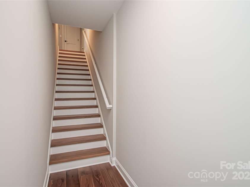 1022 Galloway Drive, Matthews, NC 28104.  MLS# CAR4325424, YatesRealty ID 894. 