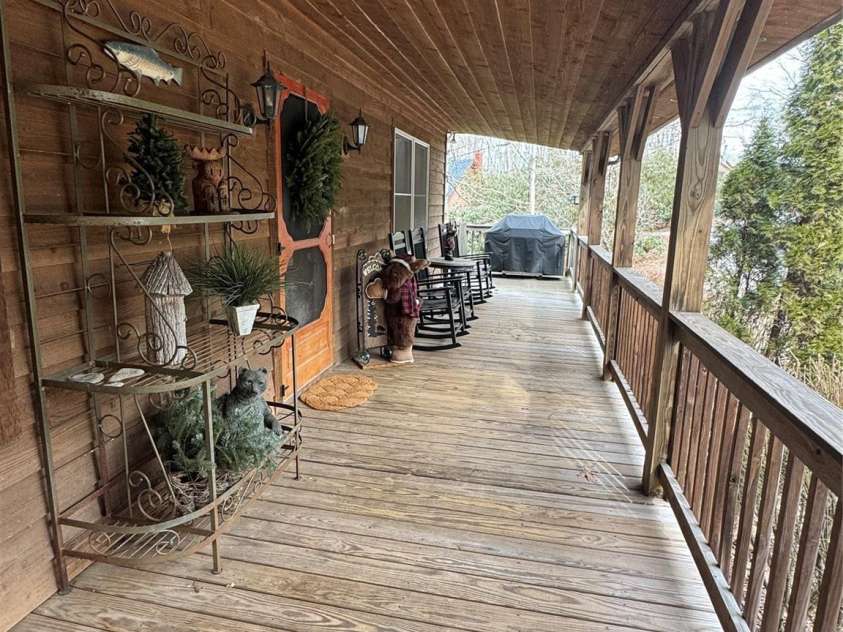 128 Hillcrest Road, Newland, NC 28657.  MLS# CAR4336111, YatesRealty ID 894. Front Porch
