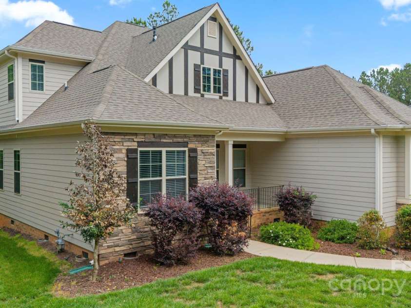 704 Kenway Loop, Mooresville, NC 28117.  MLS# CAR4274893, YatesRealty ID 894. 