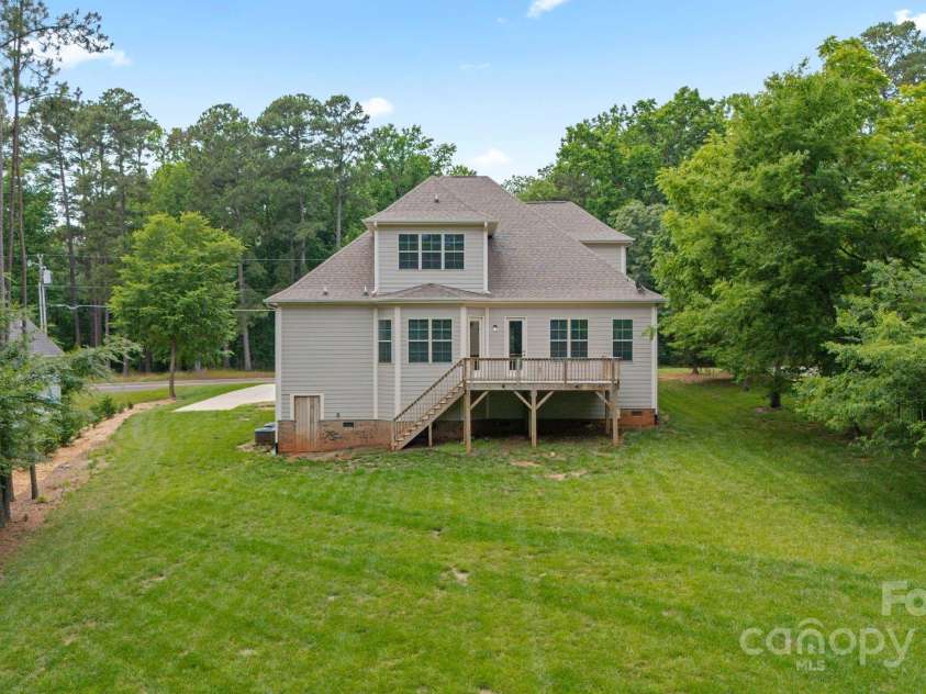 704 Kenway Loop, Mooresville, NC 28117.  MLS# CAR4274893, YatesRealty ID 894. 