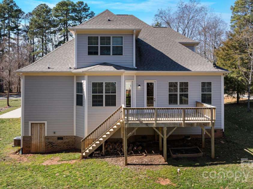704 Kenway Loop, Mooresville, NC 28117.  MLS# CAR4274893, YatesRealty ID 894. 
