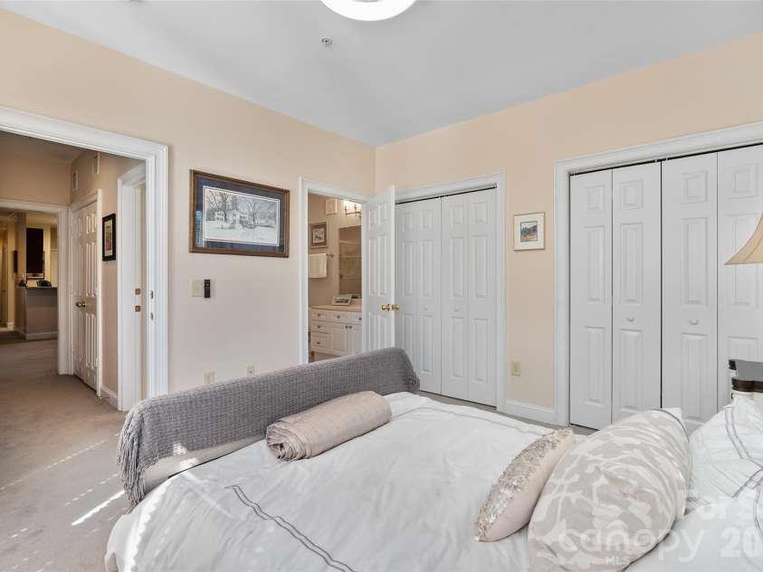 91 Glenview Lane, Maggie Valley, NC 28751.  MLS# CAR4312571, YatesRealty ID 8940. 