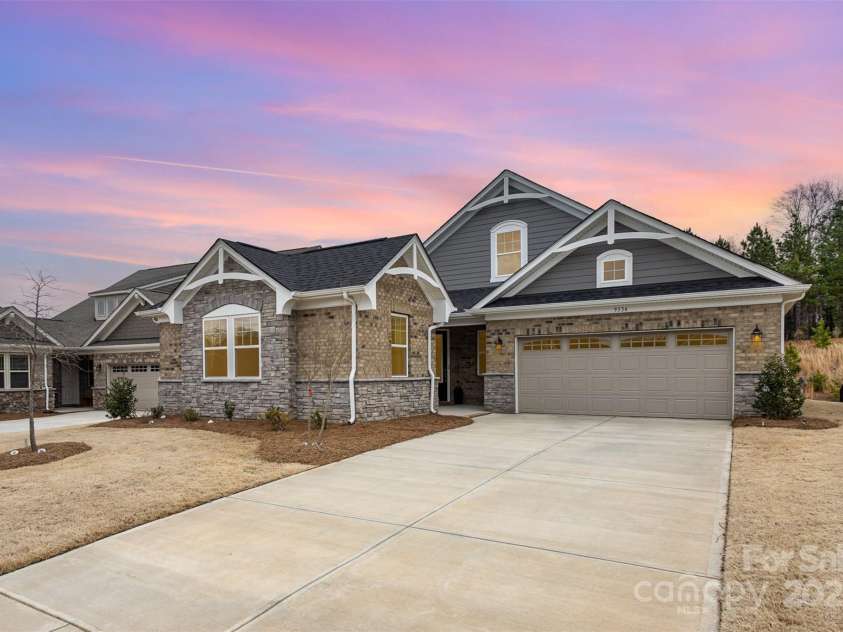 9534 Liberty Hill Drive, Mint Hill, NC 28227.  MLS# CAR4278343, YatesRealty ID 8943. Welcome home!