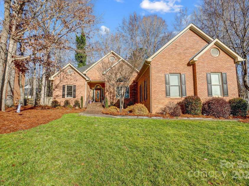 952 Hummingbird Lane, Rock Hill, SC 29732.  MLS# CAR4209295, YatesRealty ID 8944. 