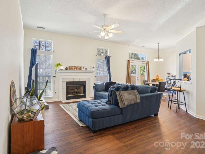 14429 Planters Knob Lane, Charlotte, NC 28273.  MLS# CAR4229142, YatesRealty ID 8945. 