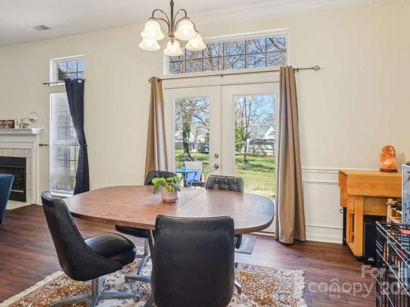 14429 Planters Knob Lane, Charlotte, NC 28273.  MLS# CAR4229142, YatesRealty ID 8945. 