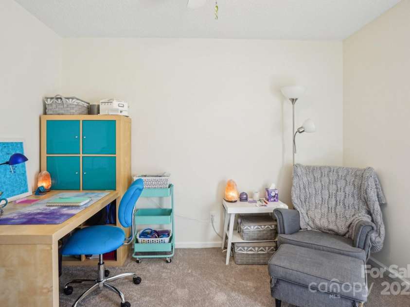 14429 Planters Knob Lane, Charlotte, NC 28273.  MLS# CAR4229142, YatesRealty ID 8945. 