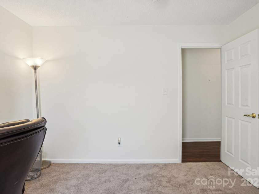 14429 Planters Knob Lane, Charlotte, NC 28273.  MLS# CAR4229142, YatesRealty ID 8945. 