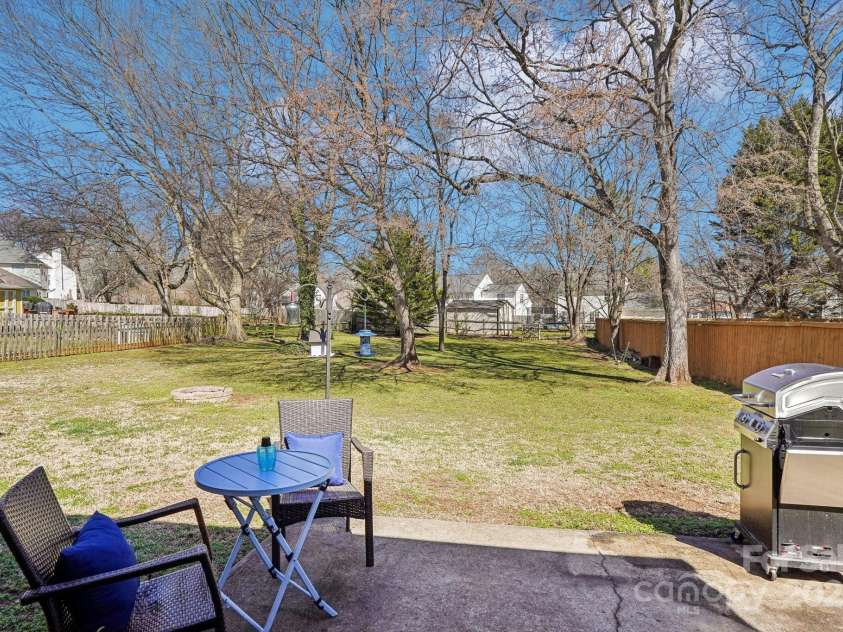 14429 Planters Knob Lane, Charlotte, NC 28273.  MLS# CAR4229142, YatesRealty ID 8945. 