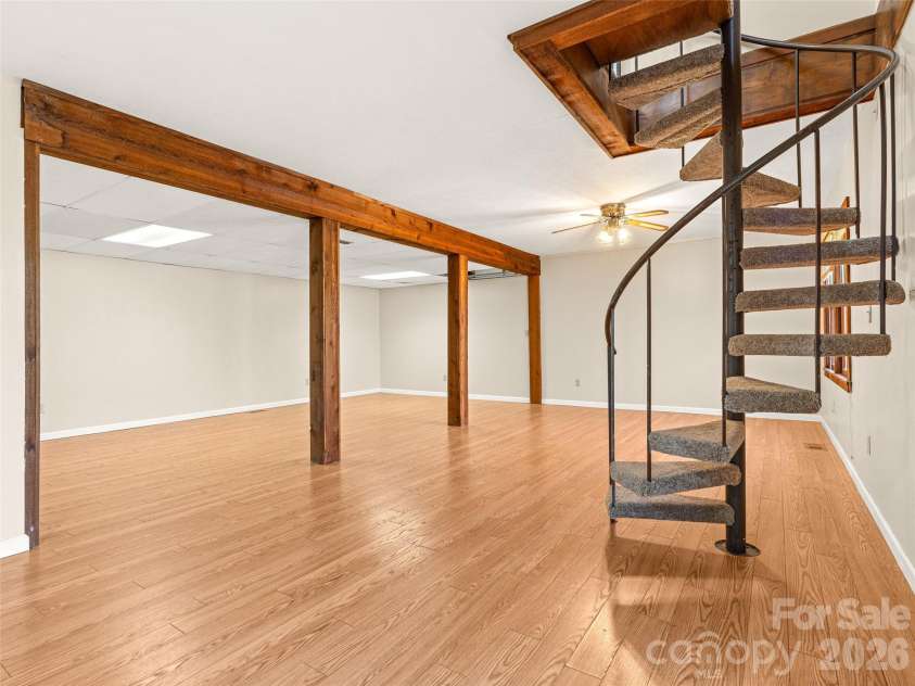 86 View De Lake Drive, Etowah, NC 28729.  MLS# CAR4361060, YatesRealty ID 8945. 