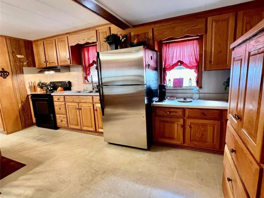 572 Mosteller Drive, Lancaster, SC 29720.  MLS# CAR4308291, YatesRealty ID 8946. 