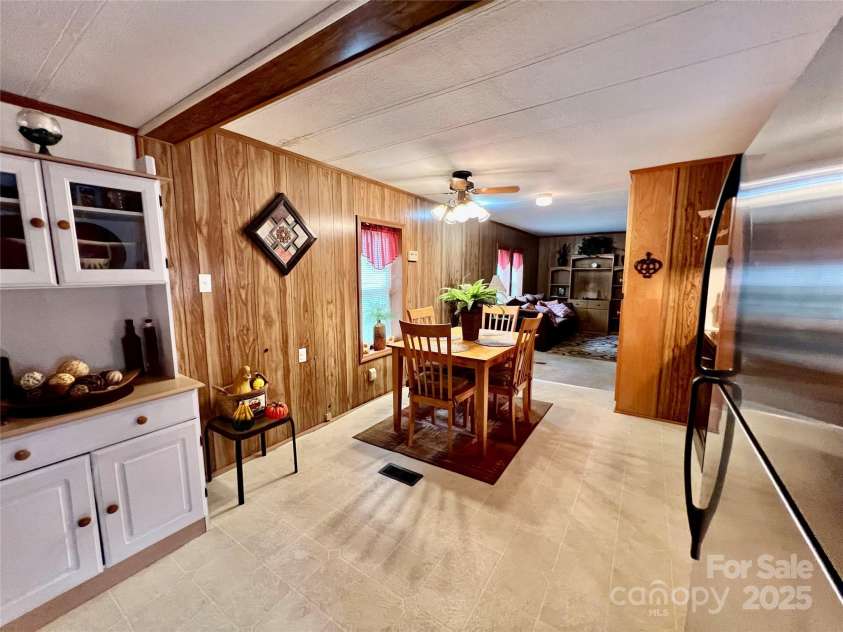 572 Mosteller Drive, Lancaster, SC 29720.  MLS# CAR4308291, YatesRealty ID 8946. 