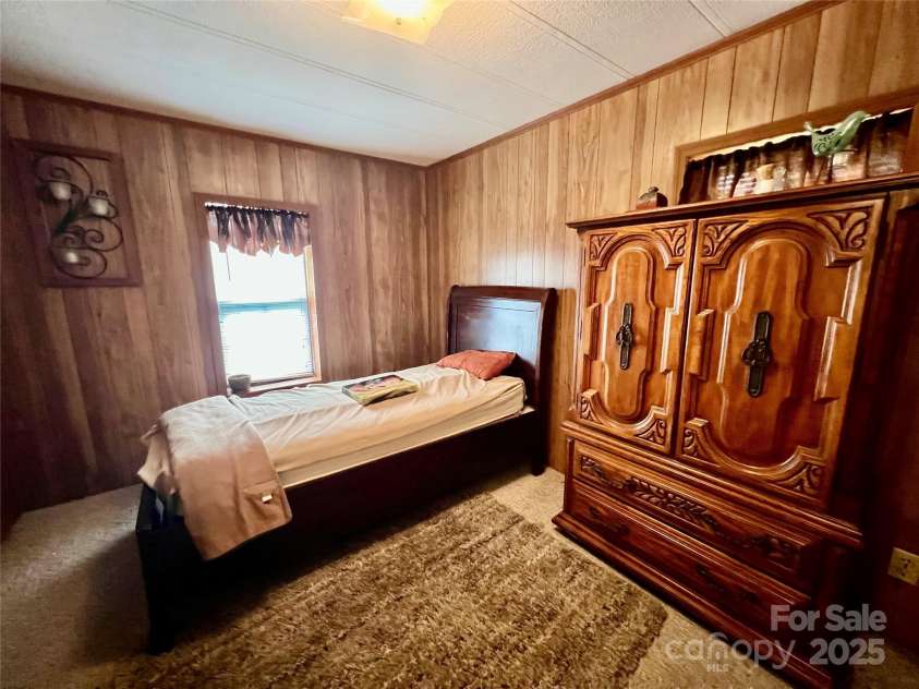 572 Mosteller Drive, Lancaster, SC 29720.  MLS# CAR4308291, YatesRealty ID 8946. 