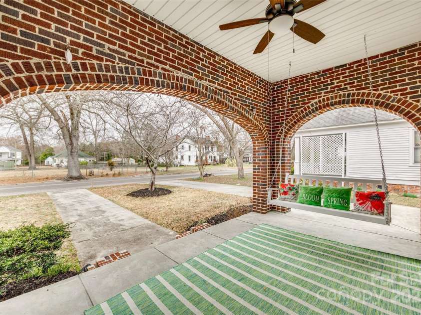 119 Hemphill Avenue, Chester, SC 29706.  MLS# CAR4222125, YatesRealty ID 8947. 