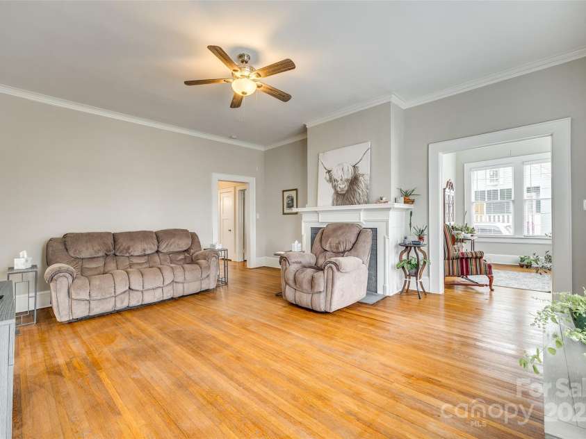 119 Hemphill Avenue, Chester, SC 29706.  MLS# CAR4222125, YatesRealty ID 8947. 