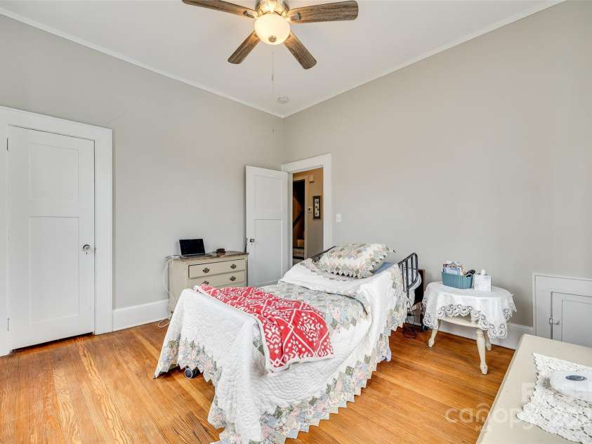 119 Hemphill Avenue, Chester, SC 29706.  MLS# CAR4222125, YatesRealty ID 8947. 