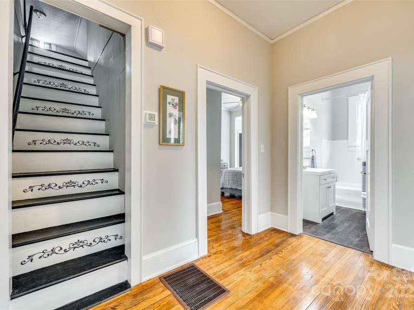 119 Hemphill Avenue, Chester, SC 29706.  MLS# CAR4222125, YatesRealty ID 8947. 