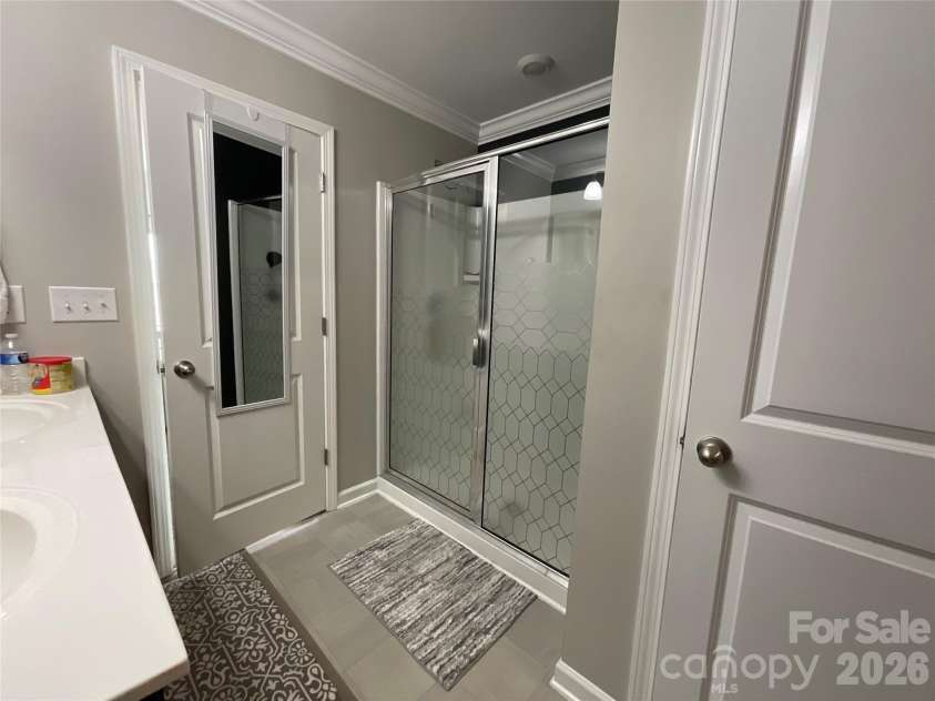 7422 Larwill Lane, Charlotte, NC 28216.  MLS# CAR4354686, YatesRealty ID 8947. 
