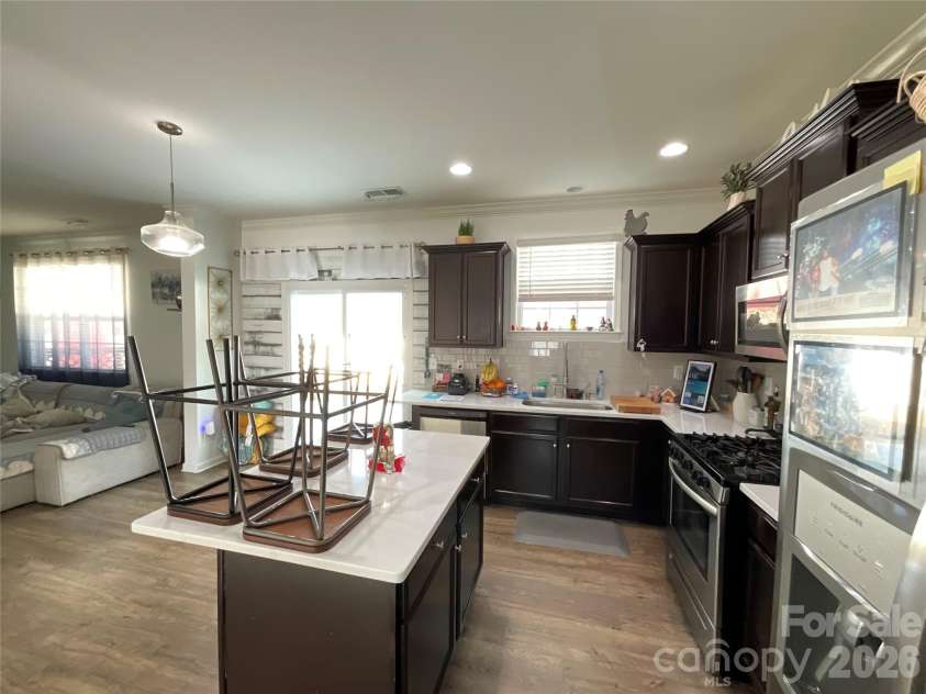 7422 Larwill Lane, Charlotte, NC 28216.  MLS# CAR4354686, YatesRealty ID 8947. 