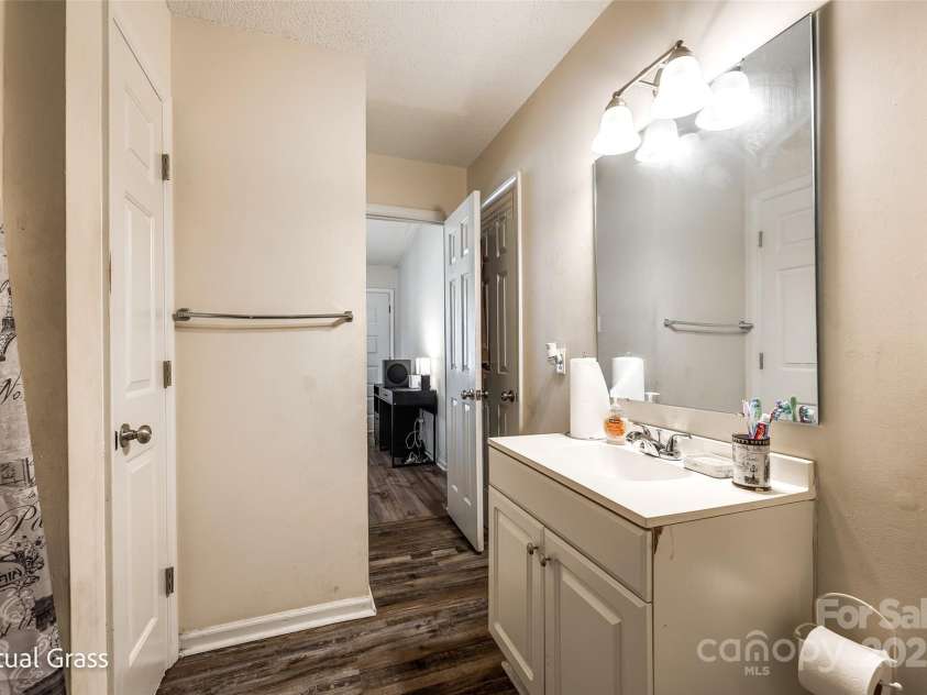 970 Willowbrook Avenue, Rock Hill, SC 29730.  MLS# CAR4240469, YatesRealty ID 8948. 