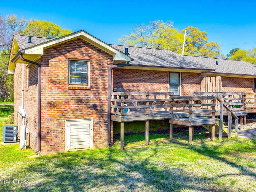 970 Willowbrook Avenue, Rock Hill, SC 29730.  MLS# CAR4240469, YatesRealty ID 8948. 