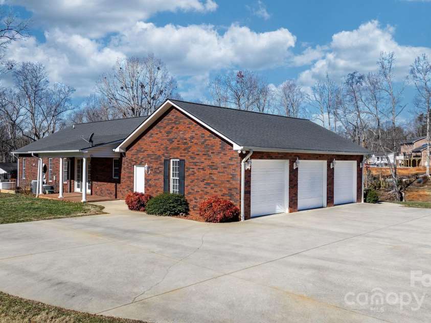 3023 Woodstream Drive, Valdese, NC 28690.  MLS# CAR4215796, YatesRealty ID 8949. 