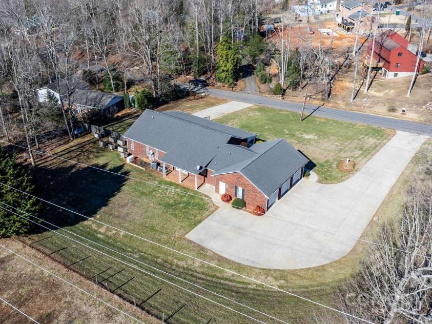 3023 Woodstream Drive, Valdese, NC 28690.  MLS# CAR4215796, YatesRealty ID 8949. 