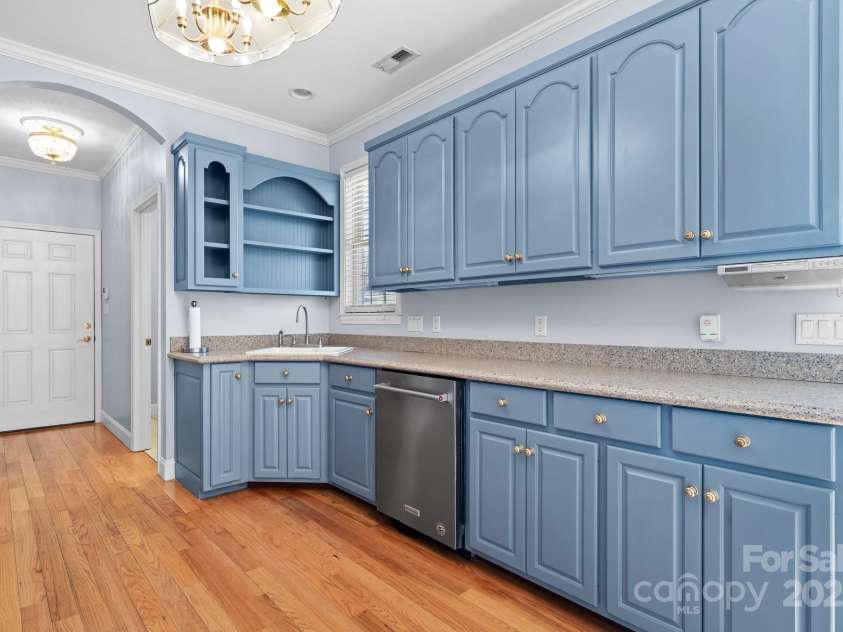 3023 Woodstream Drive, Valdese, NC 28690.  MLS# CAR4215796, YatesRealty ID 8949. Kitchen