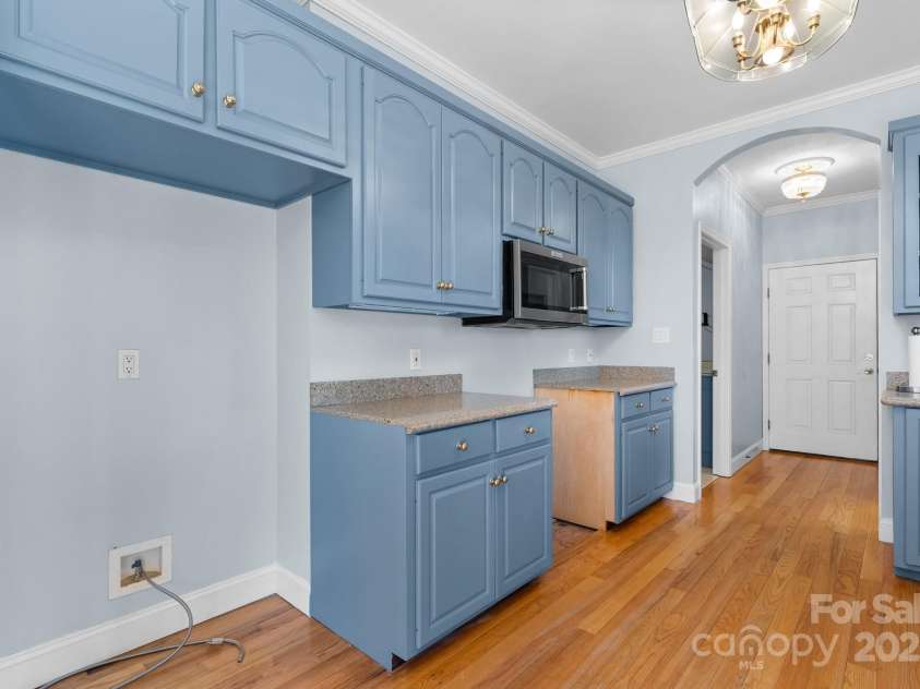 3023 Woodstream Drive, Valdese, NC 28690.  MLS# CAR4215796, YatesRealty ID 8949. Kitchen