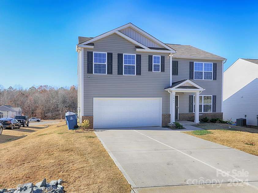 7865 Whispering Stream Drive, Sherrills Ford, NC 28673.  MLS# CAR4201467, YatesRealty ID 895. 