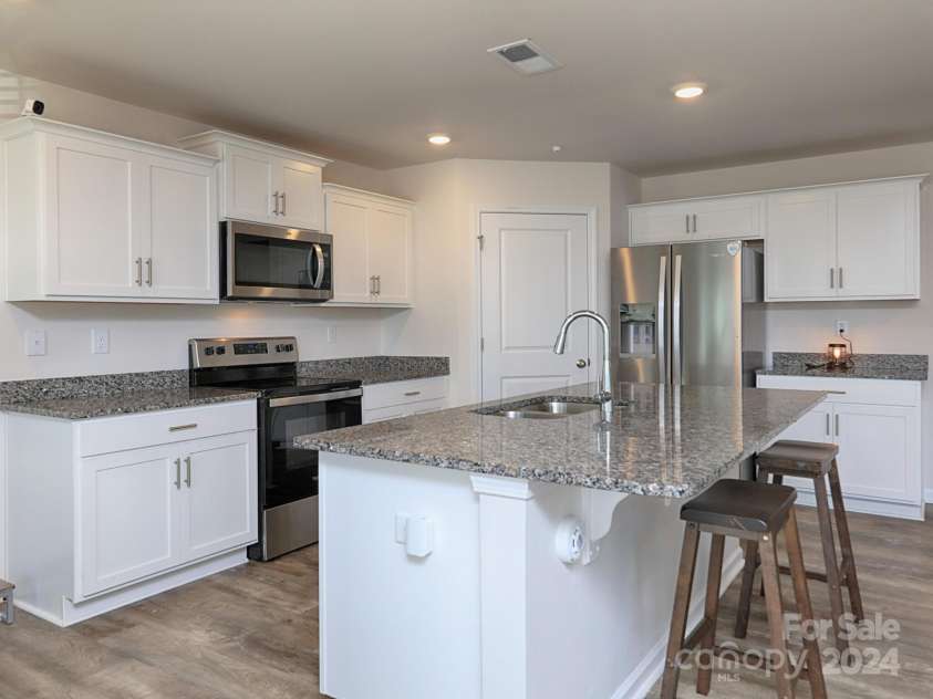 7865 Whispering Stream Drive, Sherrills Ford, NC 28673.  MLS# CAR4201467, YatesRealty ID 895. 