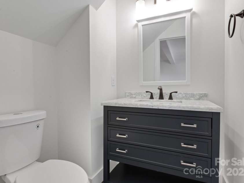 44 Judith Drive, Leicester, NC 28748.  MLS# CAR4193291, YatesRealty ID 8950. Half Bath