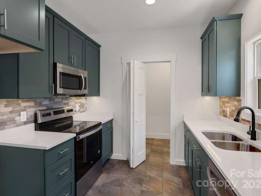 44 Judith Drive, Leicester, NC 28748.  MLS# CAR4193291, YatesRealty ID 8950. Kitchen