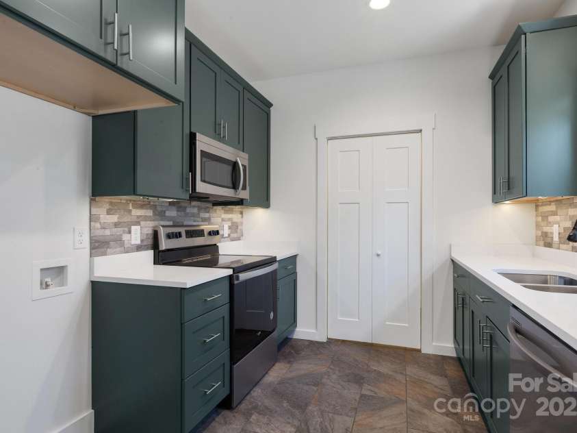 44 Judith Drive, Leicester, NC 28748.  MLS# CAR4193291, YatesRealty ID 8950. Kitchen