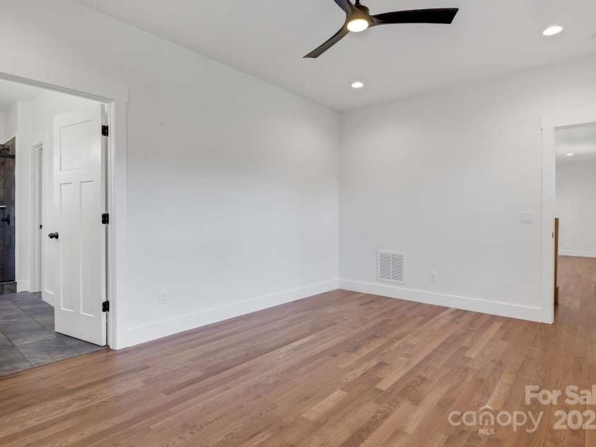 44 Judith Drive, Leicester, NC 28748.  MLS# CAR4193291, YatesRealty ID 8950. Primary Bedroom