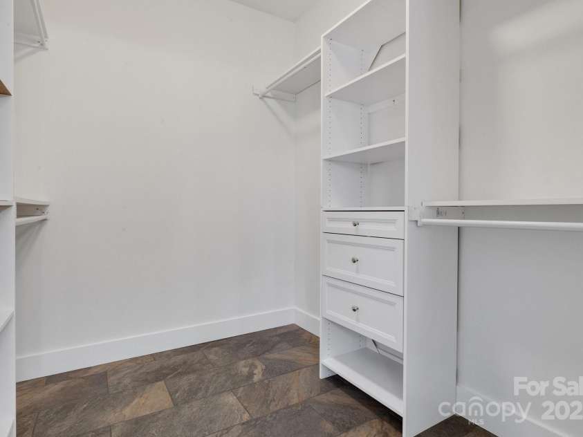 44 Judith Drive, Leicester, NC 28748.  MLS# CAR4193291, YatesRealty ID 8950. Walk In Closet