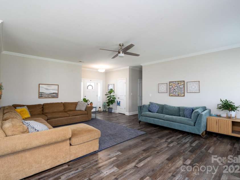 2205 Philadelphia Church Road, Dallas, NC 28034.  MLS# CAR4252262, YatesRealty ID 8951. 