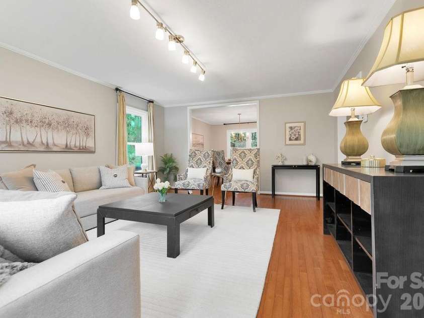 95 Ridgewood Place, Brevard, NC 28712.  MLS# CAR4356804, YatesRealty ID 8951. 