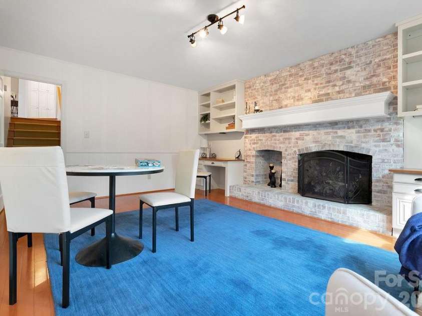 95 Ridgewood Place, Brevard, NC 28712.  MLS# CAR4356804, YatesRealty ID 8951. 