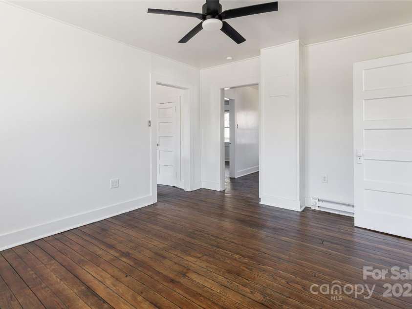 112 Powell Street, Swannanoa, NC 28778.  MLS# CAR4233407, YatesRealty ID 8953. 