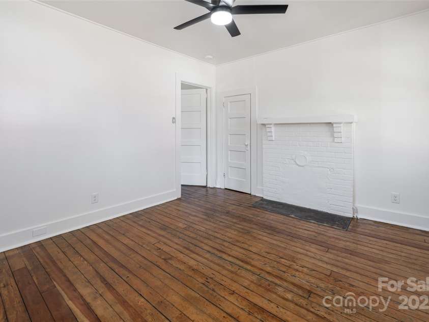 112 Powell Street, Swannanoa, NC 28778.  MLS# CAR4233407, YatesRealty ID 8953. 