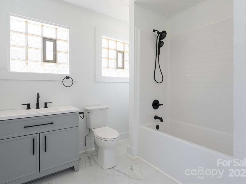 112 Powell Street, Swannanoa, NC 28778.  MLS# CAR4233407, YatesRealty ID 8953. 