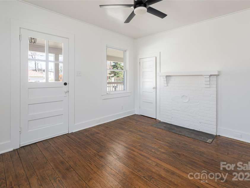 112 Powell Street, Swannanoa, NC 28778.  MLS# CAR4233407, YatesRealty ID 8953. 