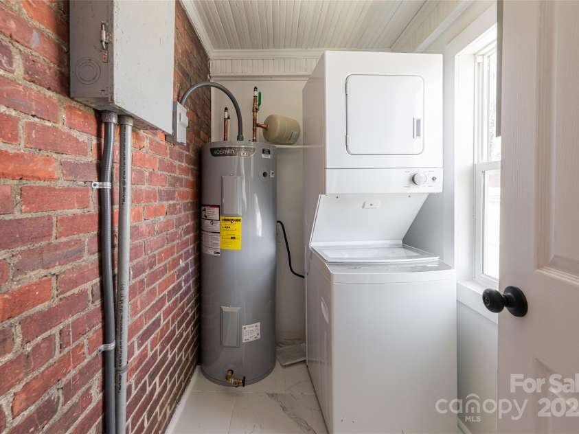 112 Powell Street, Swannanoa, NC 28778.  MLS# CAR4233407, YatesRealty ID 8953. 