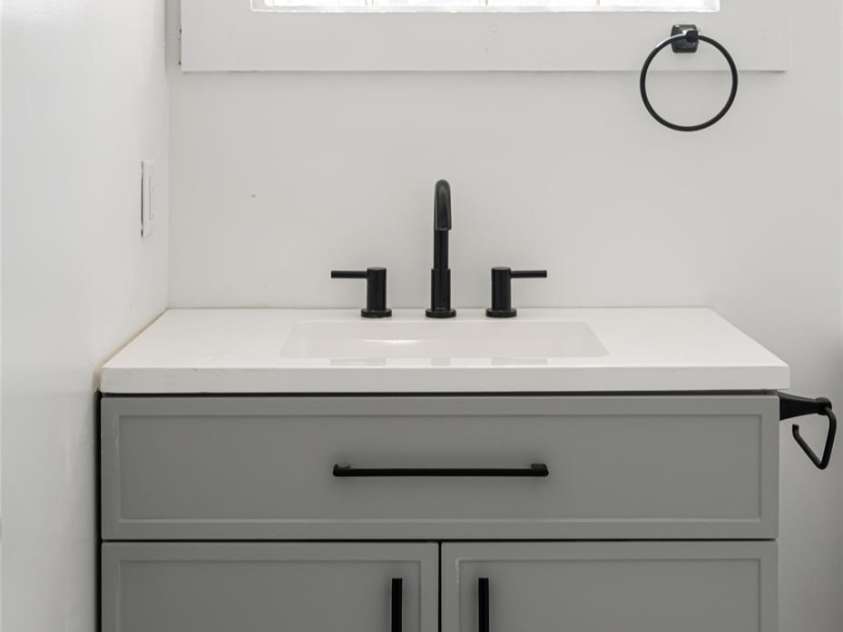 112 Powell Street, Swannanoa, NC 28778.  MLS# CAR4233407, YatesRealty ID 8953. 