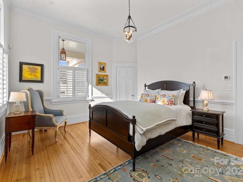 1212 Queens Road, Charlotte, NC 28207.  MLS# CAR4241756, YatesRealty ID 8954. Bedroom on main level