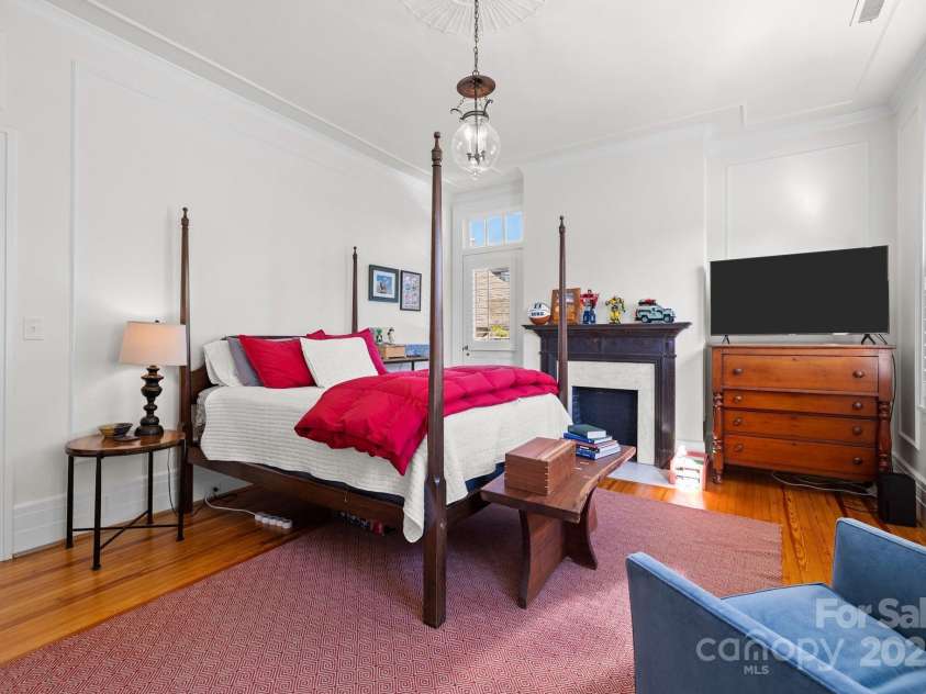 1212 Queens Road, Charlotte, NC 28207.  MLS# CAR4241756, YatesRealty ID 8954. Secondary bedroom