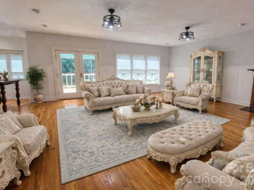 743 College Avenue, Newton, NC 28658.  MLS# CAR4274456, YatesRealty ID 8955. 