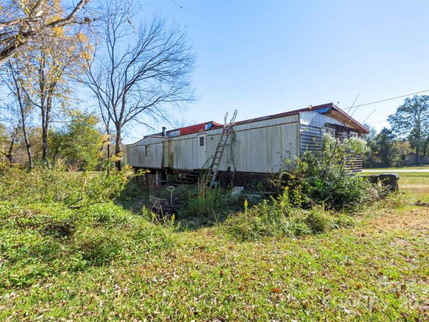 3913 Stough Road, Concord, NC 28027.  MLS# CAR4318936, YatesRealty ID 8956. 